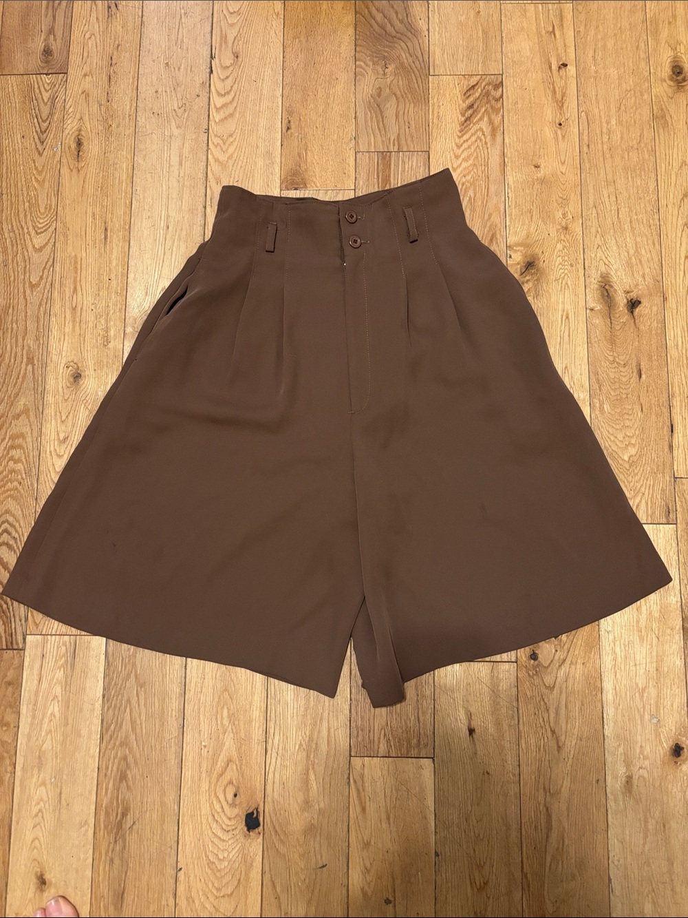 Vintage High-Waist Brown Baggy Pleated Women's Shorts